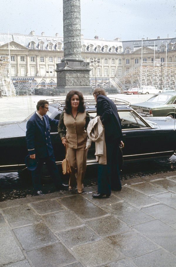 Elizabeth Taylor Elizabeth Taylor