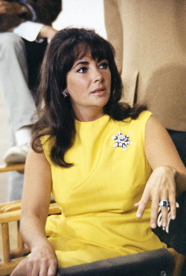 Elizabeth Taylor Elizabeth Taylor
