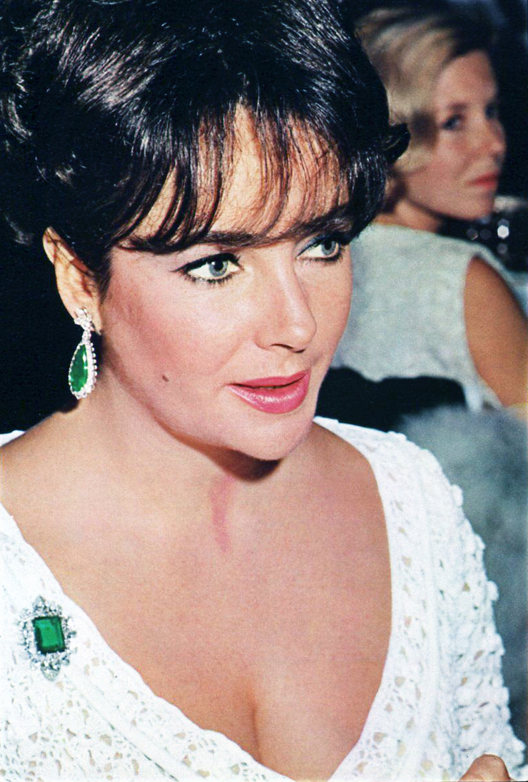 Elizabeth Taylor Elizabeth Taylor