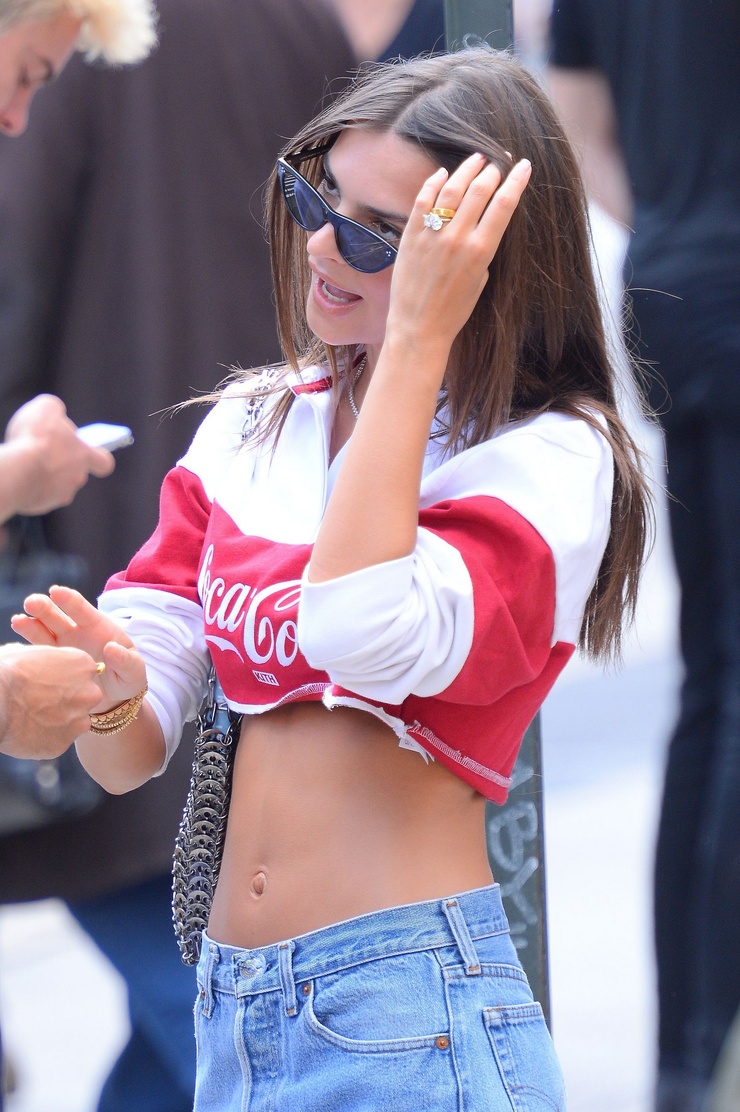 Emily Ratajkowski