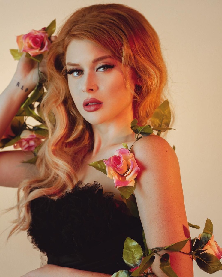 Renee Olstead