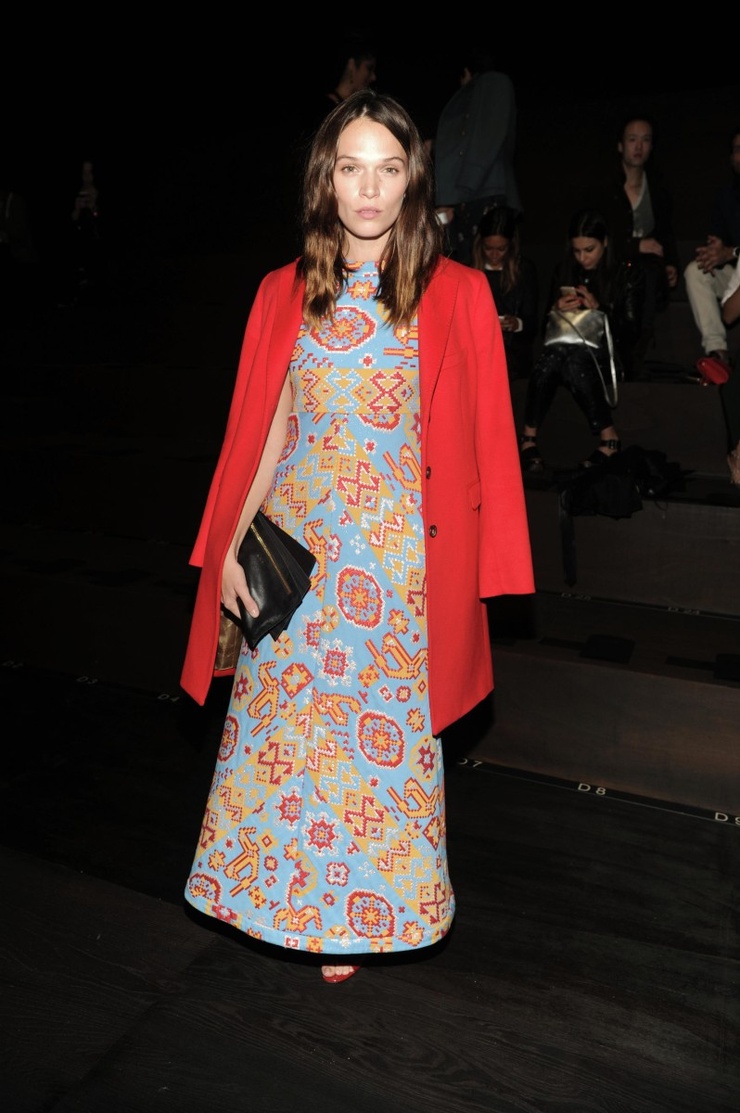 Communication on this topic: Anna Brewster (born 1986), anna-brewster-born-1986/ Discussion on this topic: Elena Fiore, anna-brewster-born-1986/