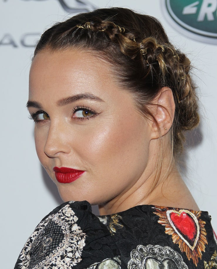 Camilla Luddington