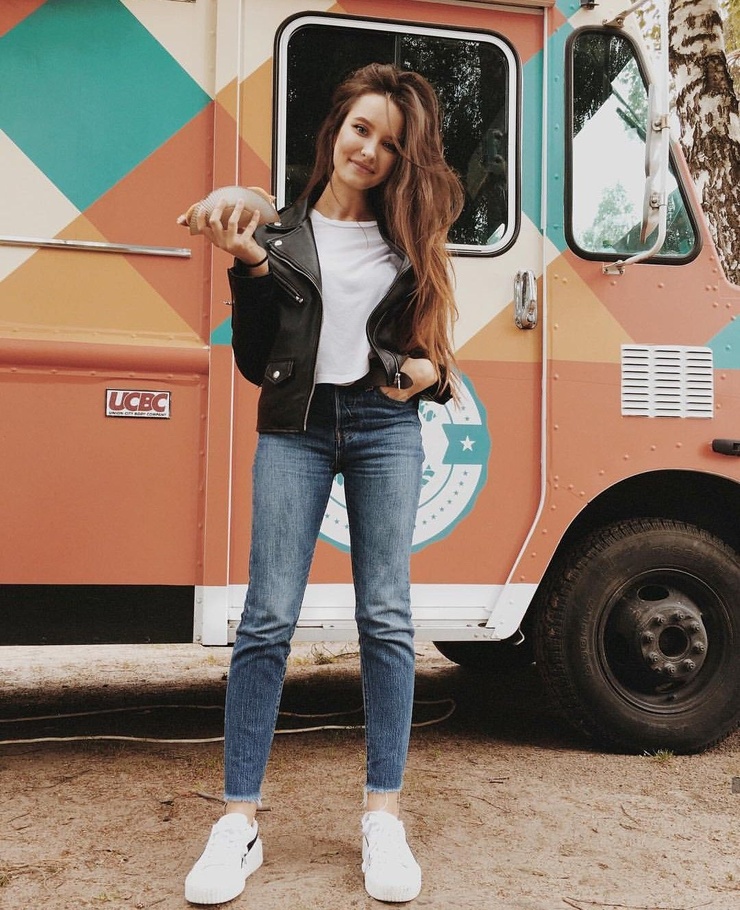 Katya Miró