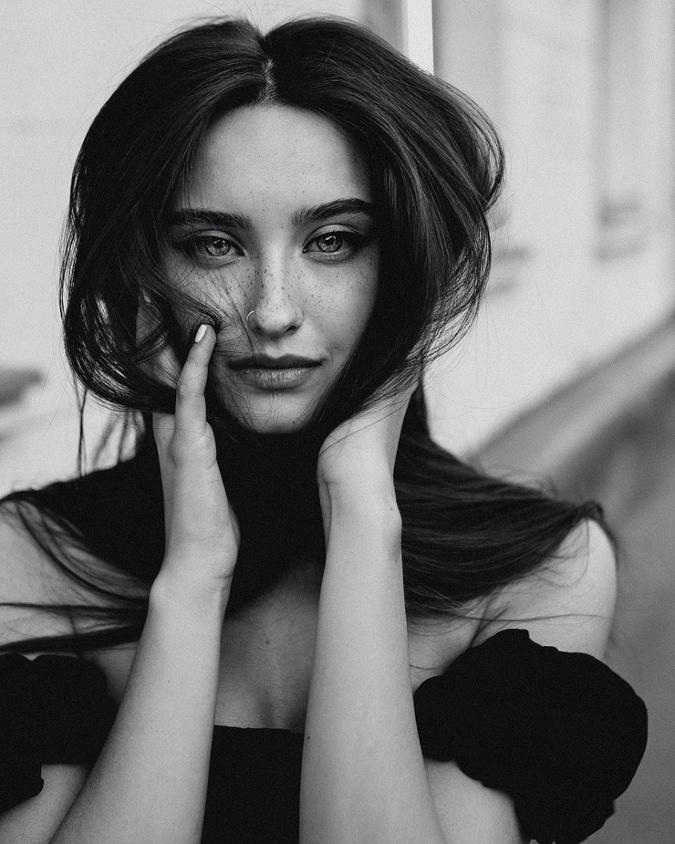 Katya Miró