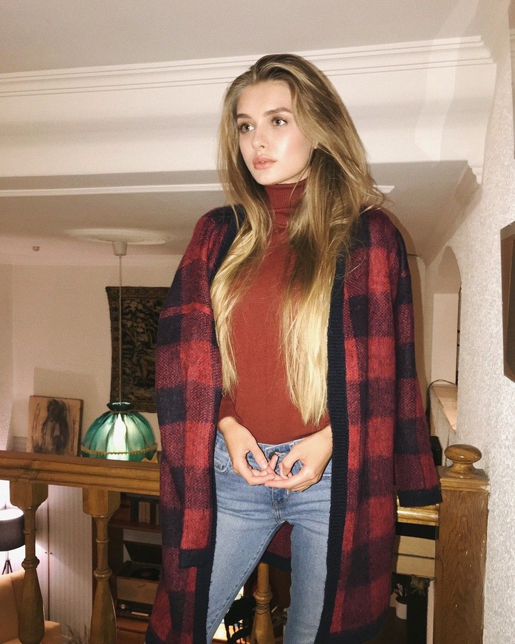 Snezhana Yanchenko Snezhana Yanchenko