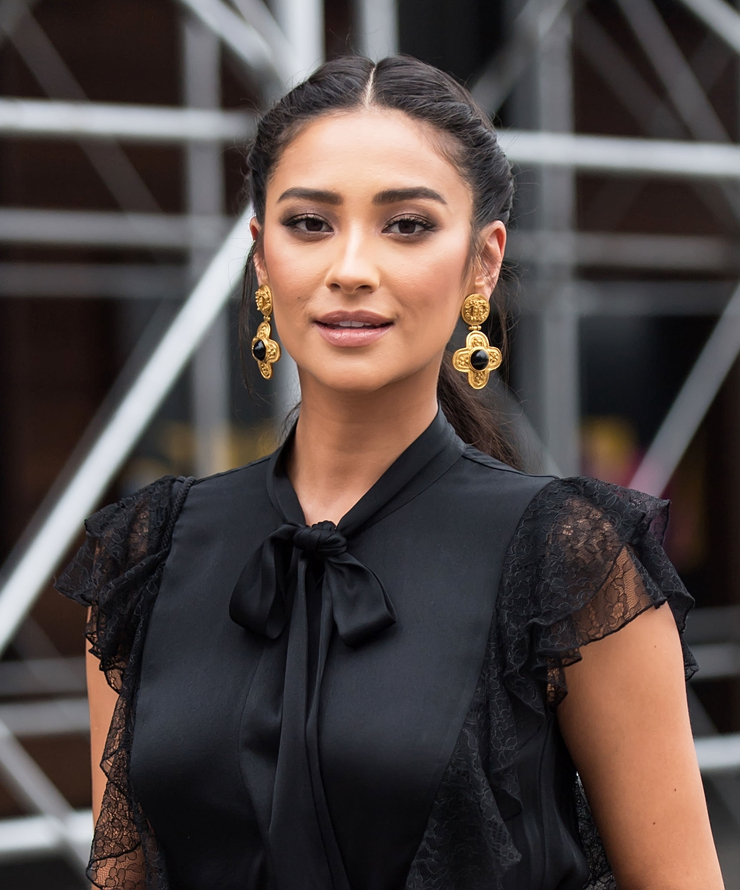 Shay Mitchell