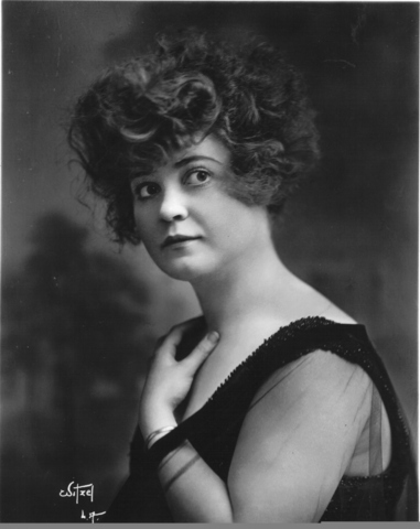 Alice Howell