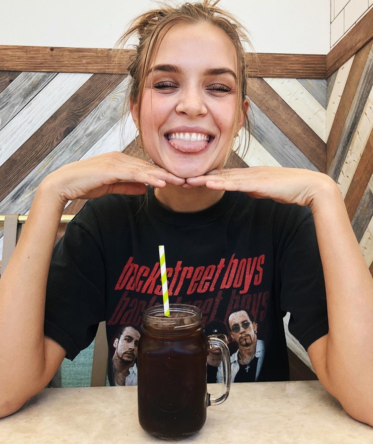 Josephine Skriver Josephine Skriver