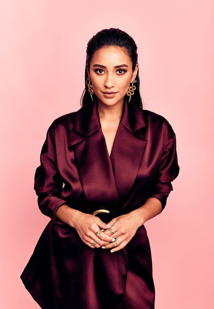 Picture Of Shay Mitchell