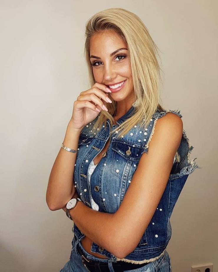 Picture of Stephanie Lindner