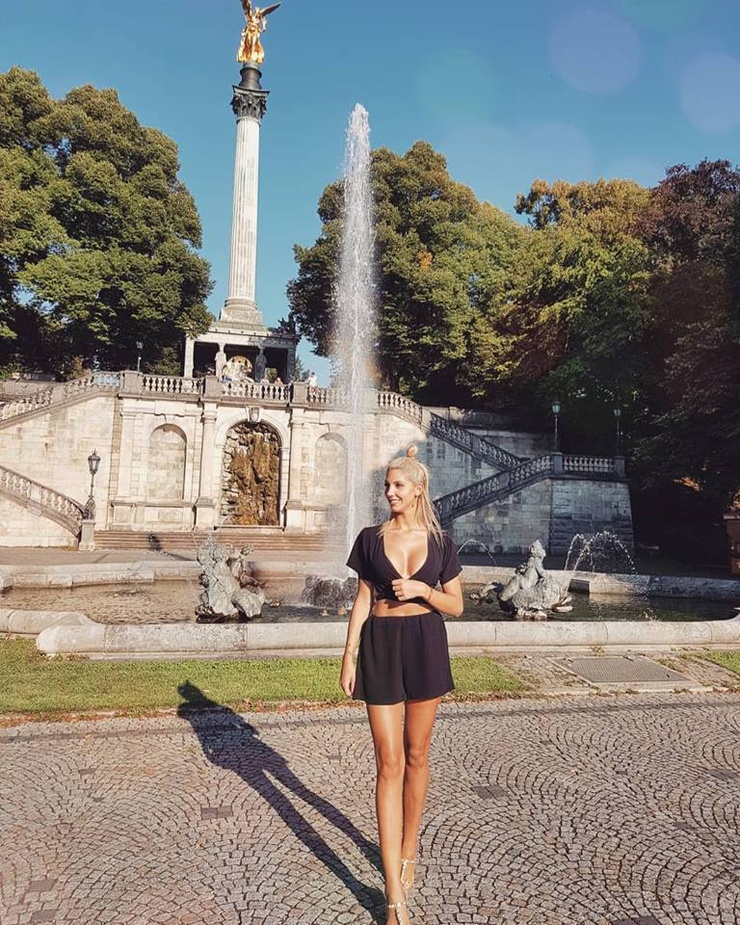 Image of Stephanie Lindner