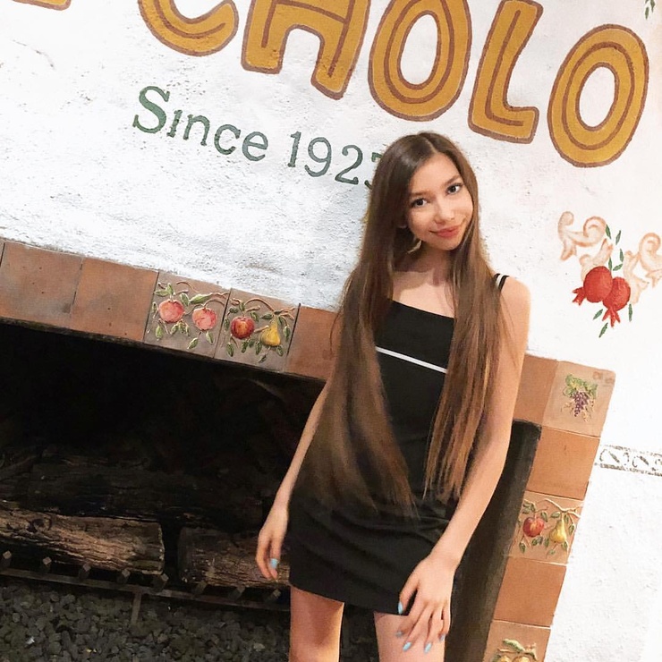Lulu Lambros