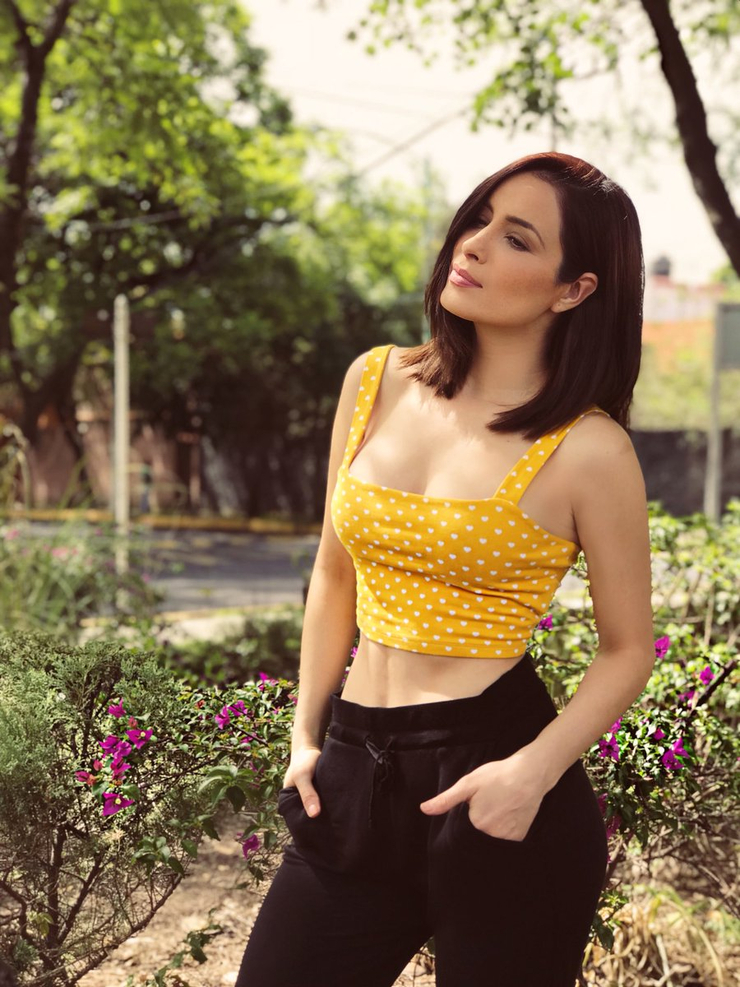 Cynthia Rodríguez Cynthia Rodríguez