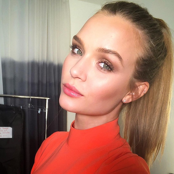 Josephine Skriver Josephine Skriver