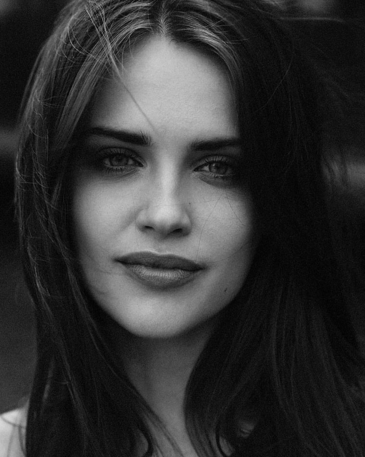 Anna Zaton
