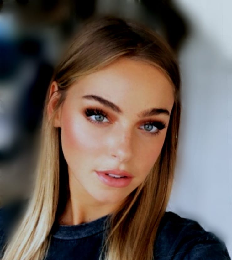 Elizabeth Turner. Elizabeth Turner.