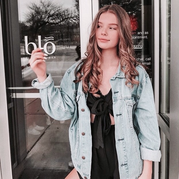 Ellie Thumann