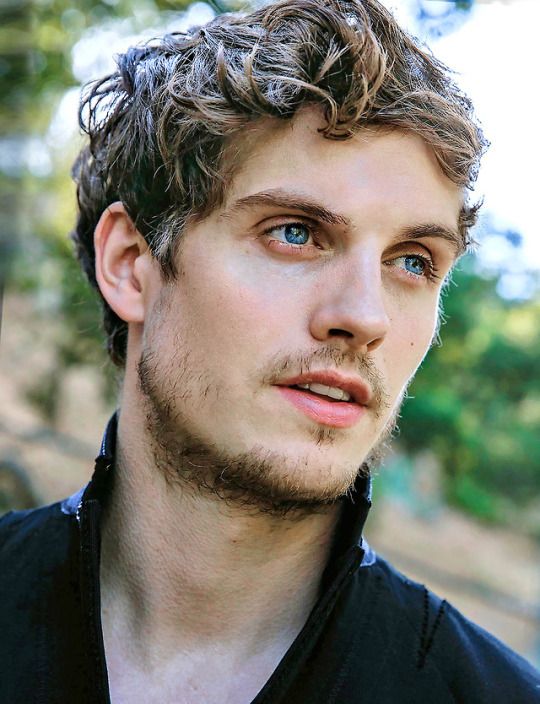 Daniel Sharman