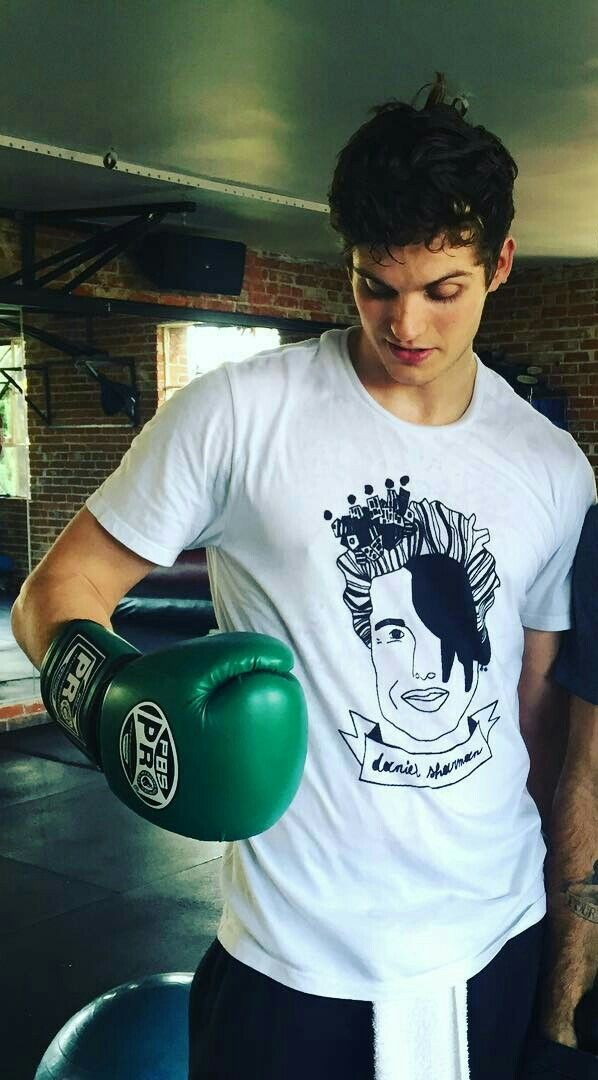 Daniel Sharman