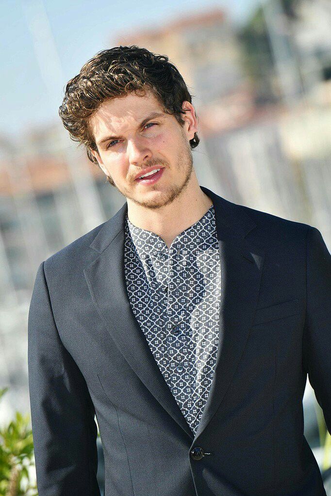 Daniel Sharman