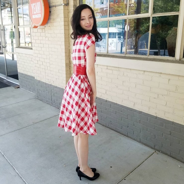 Emma Dumont Emma Dumont
