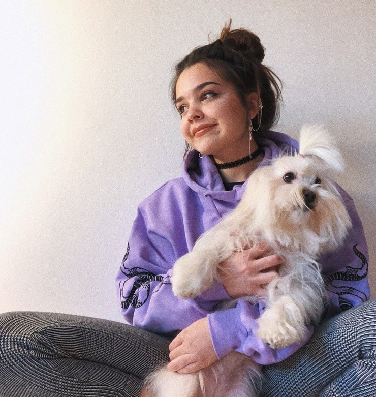 Image of Carly Gibert