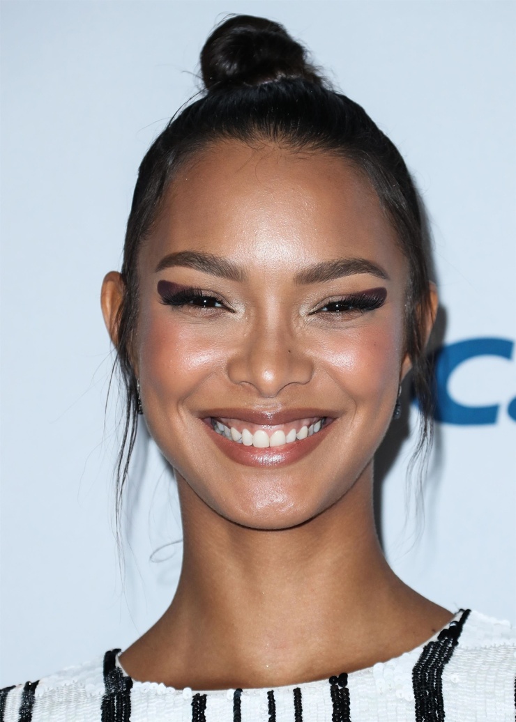 Lais Ribeiro Lais Ribeiro