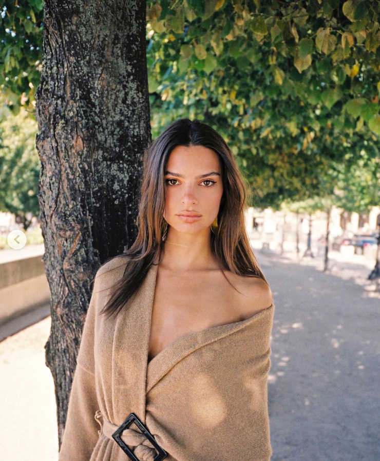 Emily Ratajkowski