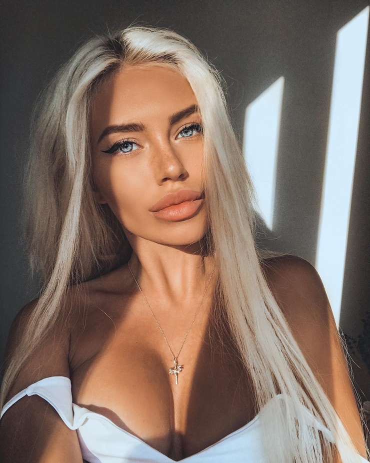 LILIA BRAUN LILIA BRAUN