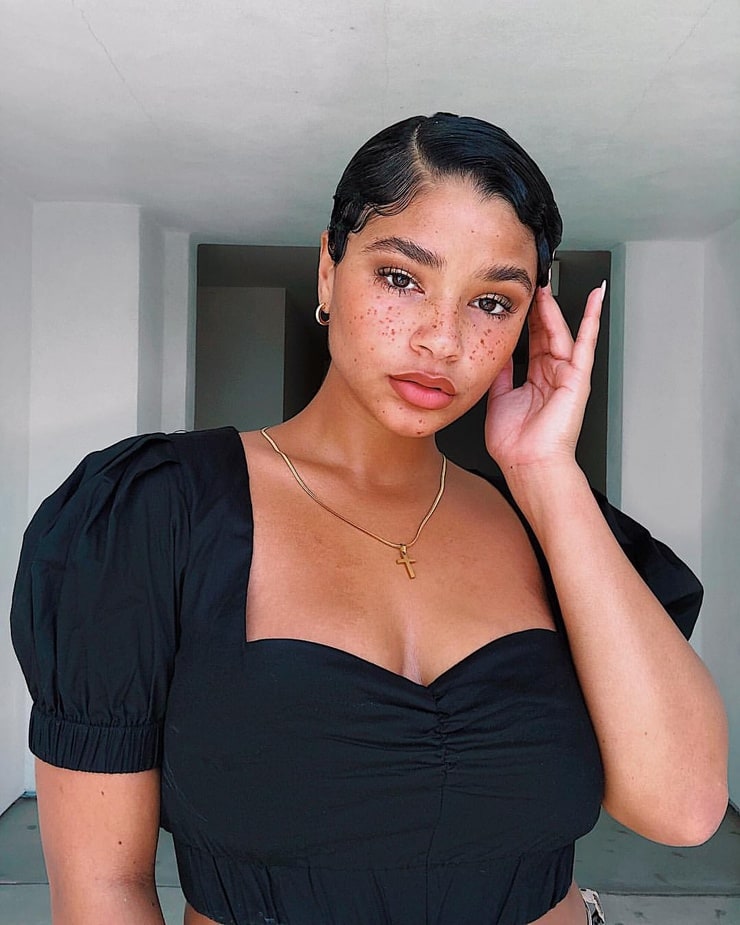 Picture of Aiyana Lewis