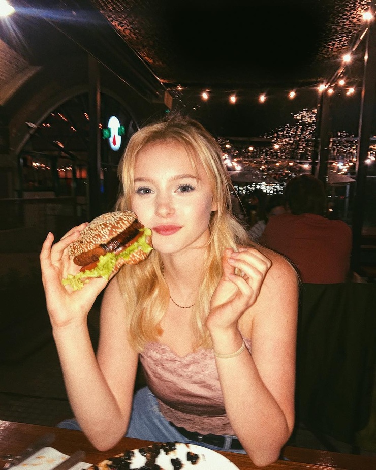 Mia Jenkins Mia Jenkins