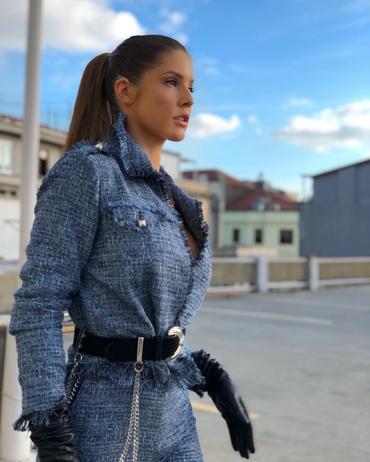 Amanda Cerny