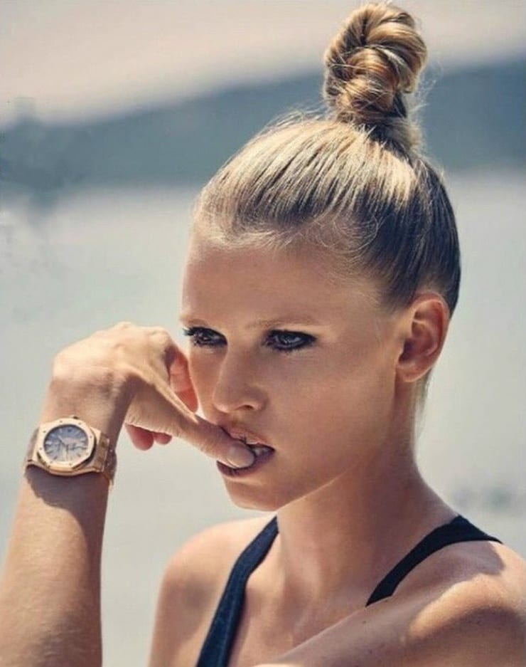 Lara Stone