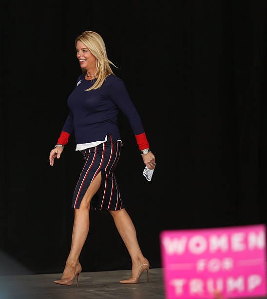 Pam Bondi Photos Legs 2024 - Dari Madlin