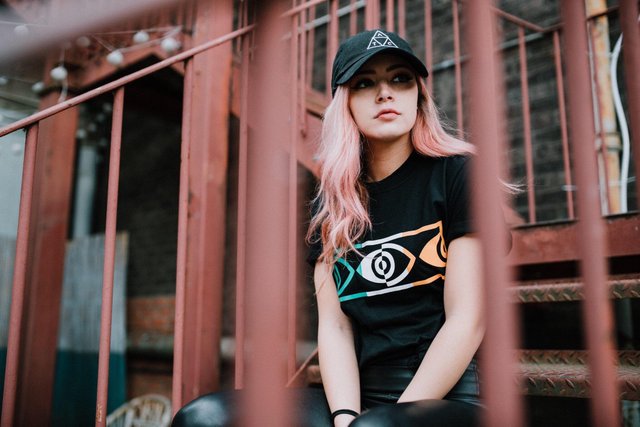 Chrissy Costanza