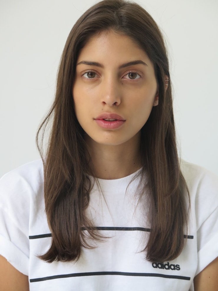 Lara Ghraoui Lara Ghraoui