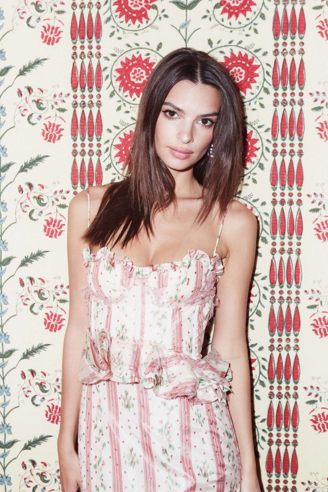 Emily Ratajkowski