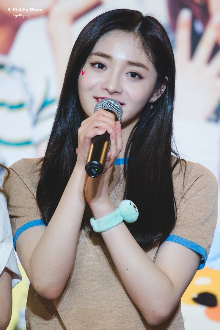 Zhou Jieqiong