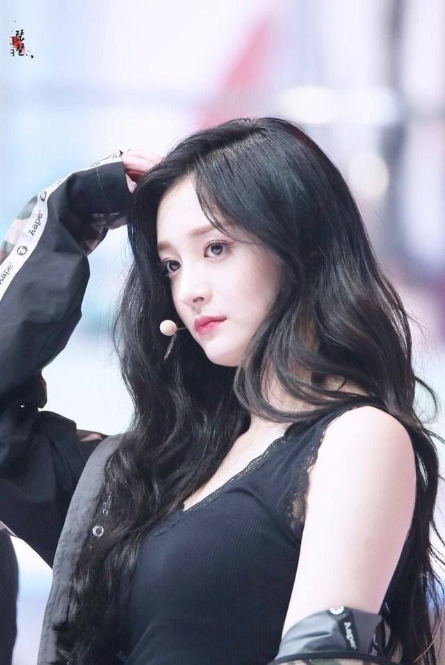 Zhou Jieqiong