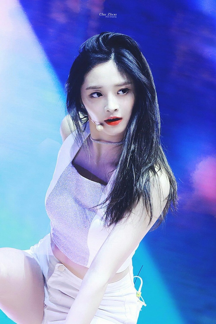 Zhou Jieqiong