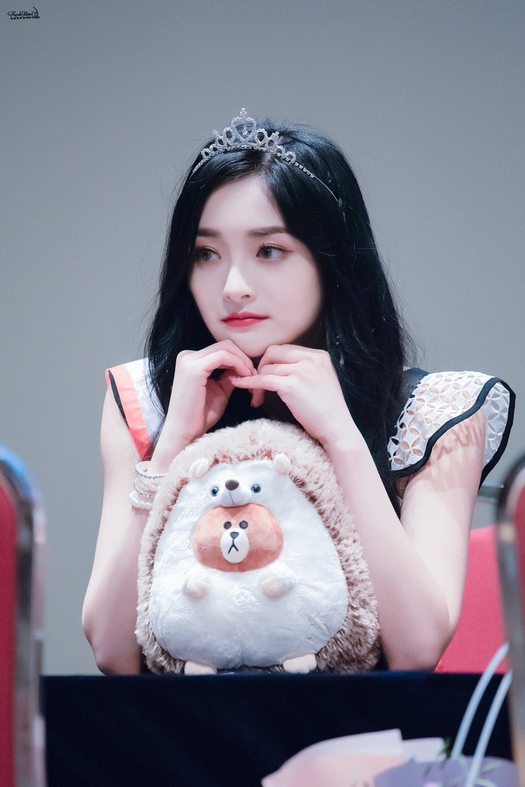 Zhou Jieqiong