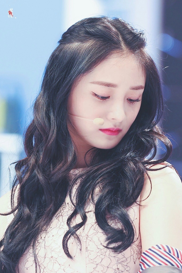 Zhou Jieqiong