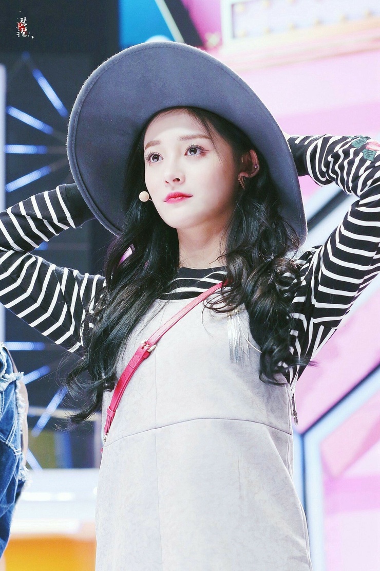 Zhou Jieqiong