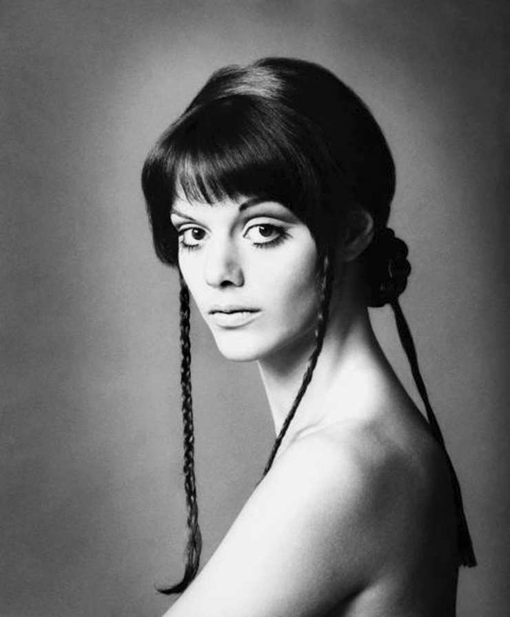Tina Aumont Tina Aumont