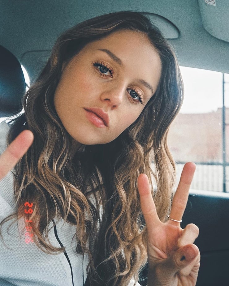 Isabelle Cornish