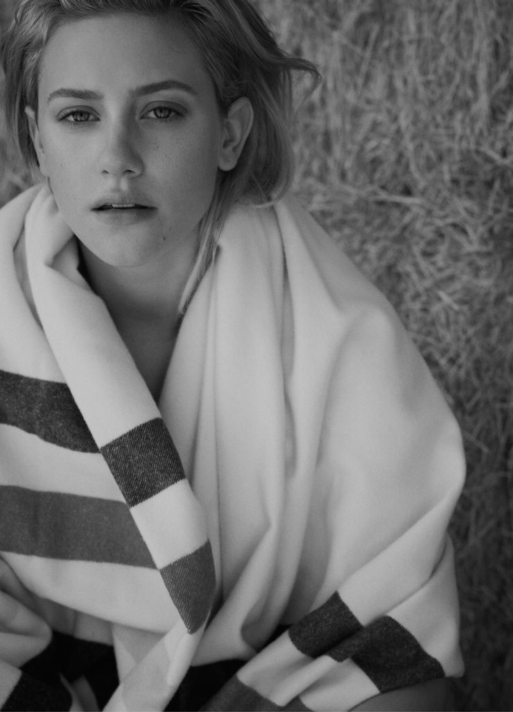Lili Reinhart
