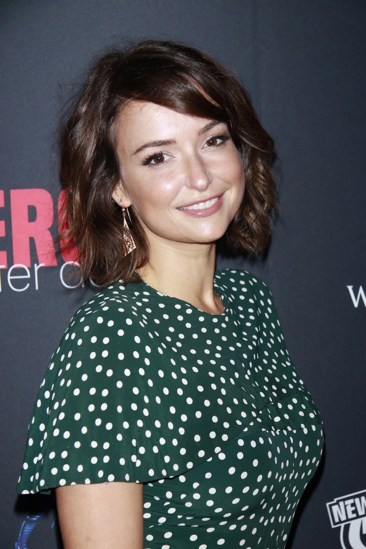 Milana Vayntrub