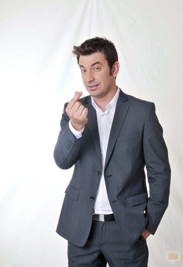 Arturo Valls