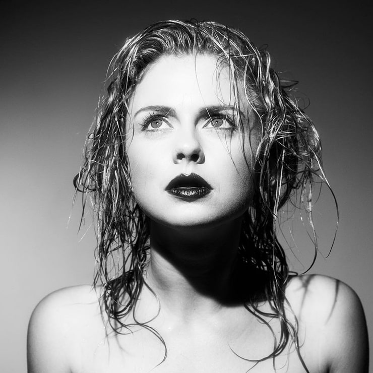 Rose McIver Rose McIver